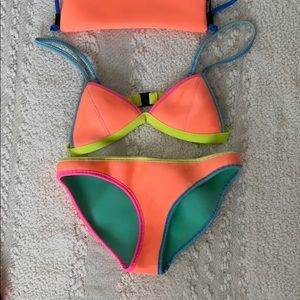 Neon Triangl Swimsuit + Bag XS TOP S BOTTOM